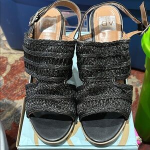 DV by Dolce Vita Women's Black Textured Sandals